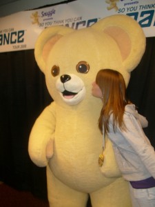 Krisha kissing Snuggle